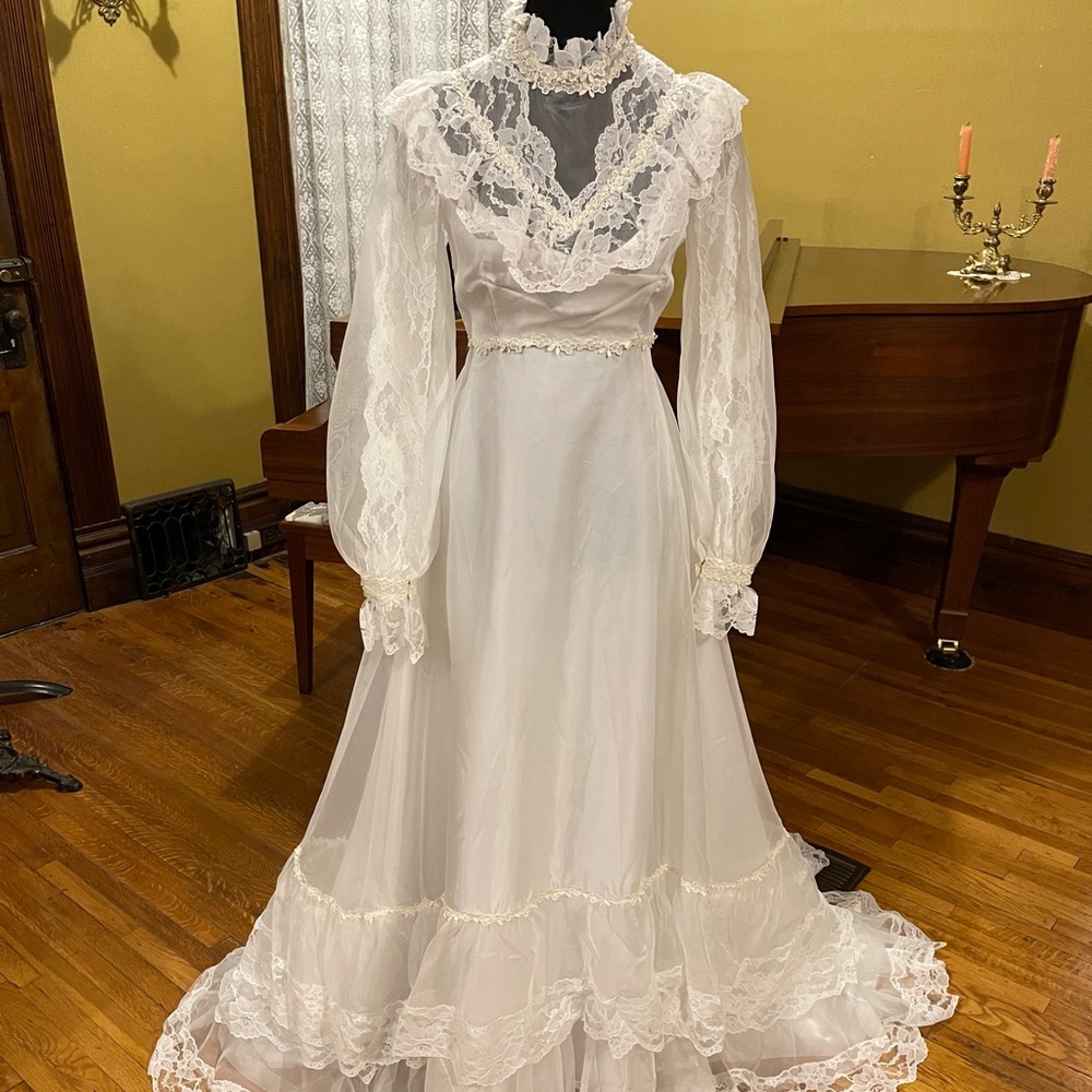 Vintage boho wedding gown